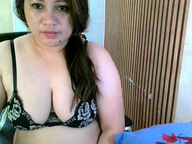 soffia-mae webcam