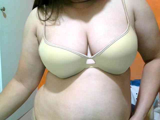 soffia-mae webcam