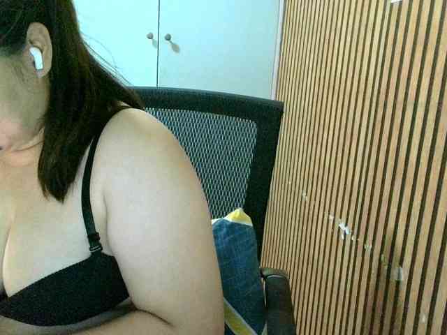 soffia-mae webcam