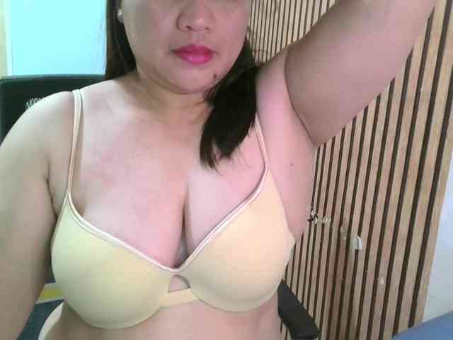 soffia-mae webcam