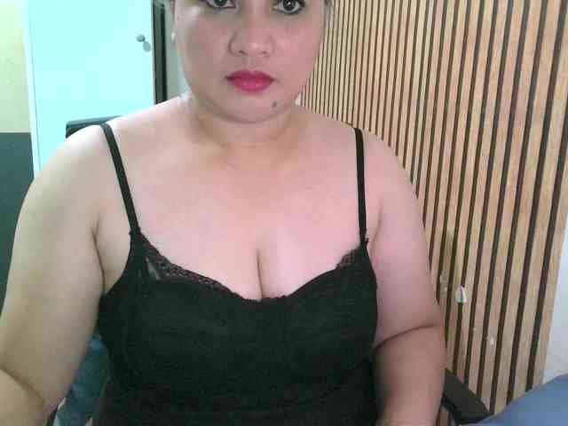 soffia-mae webcam