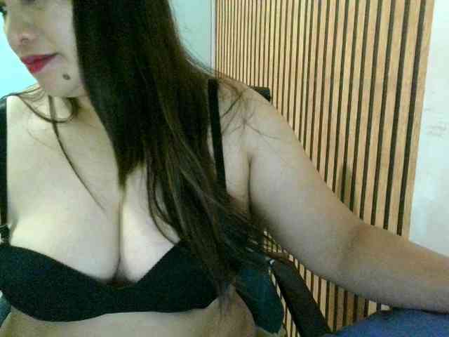 soffia-mae webcam