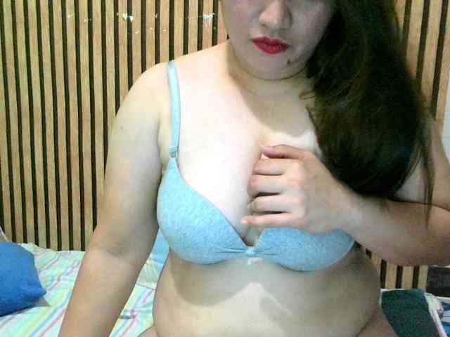 soffia-mae webcam