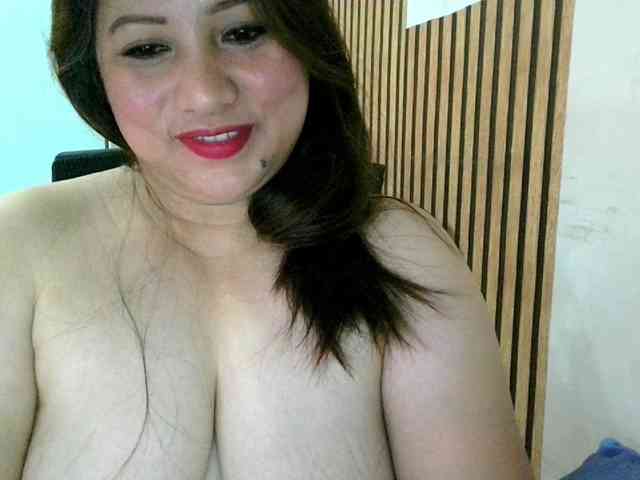 soffia-mae webcam