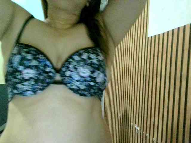 soffia-mae webcam