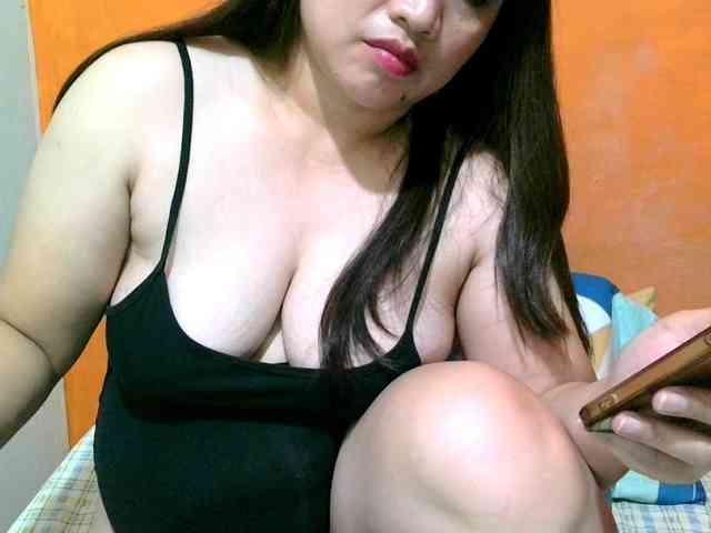 soffia-mae webcam