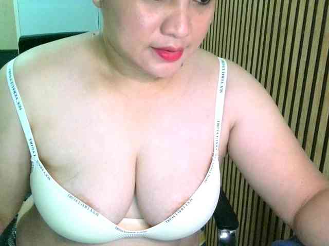 soffia-mae webcam