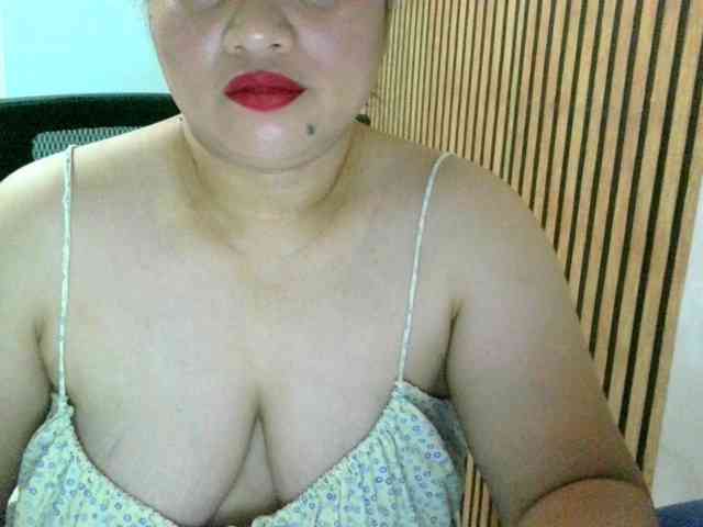 soffia-mae webcam