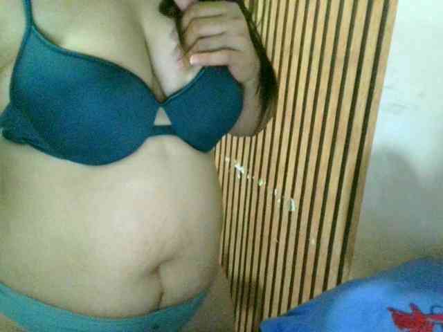 soffia-mae webcam