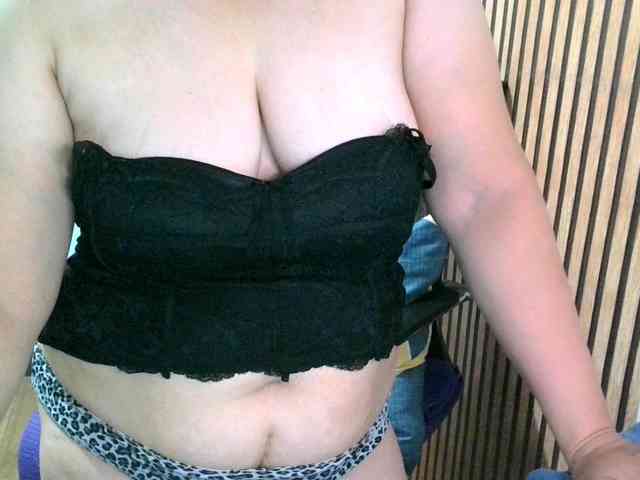 soffia-mae webcam