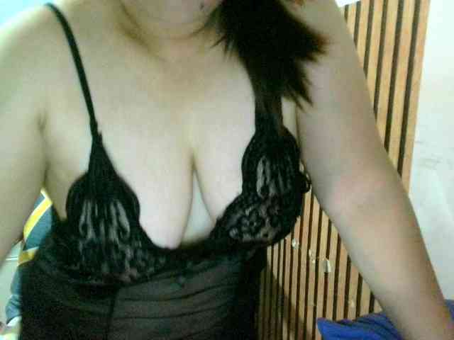 soffia-mae webcam