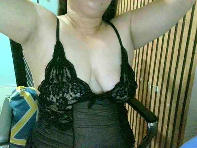 soffia-mae webcam