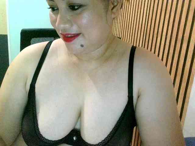 soffia-mae webcam