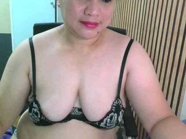 soffia-mae webcam