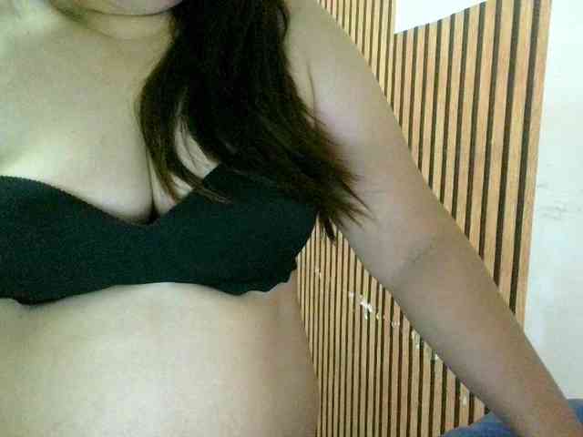 soffia-mae webcam