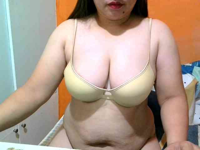 soffia-mae webcam
