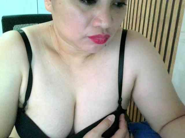 soffia-mae webcam