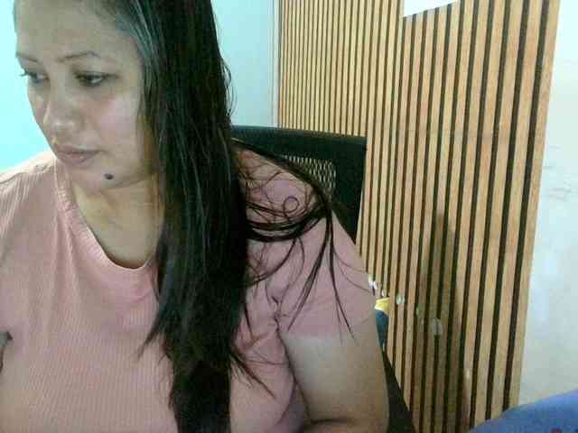 soffia-mae webcam