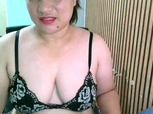 soffia-mae webcam