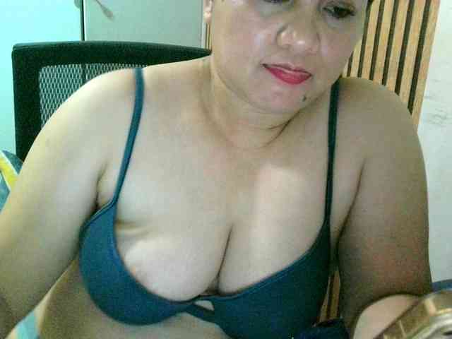 soffia-mae webcam