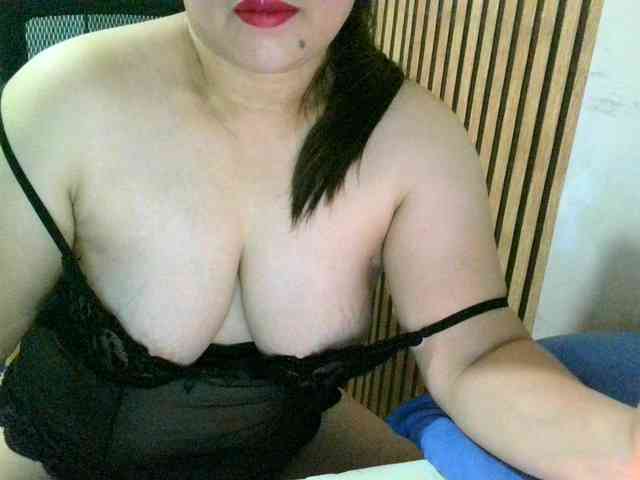 soffia-mae webcam