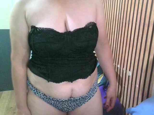 soffia-mae webcam