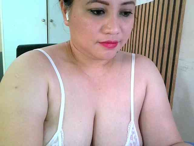 soffia-mae webcam