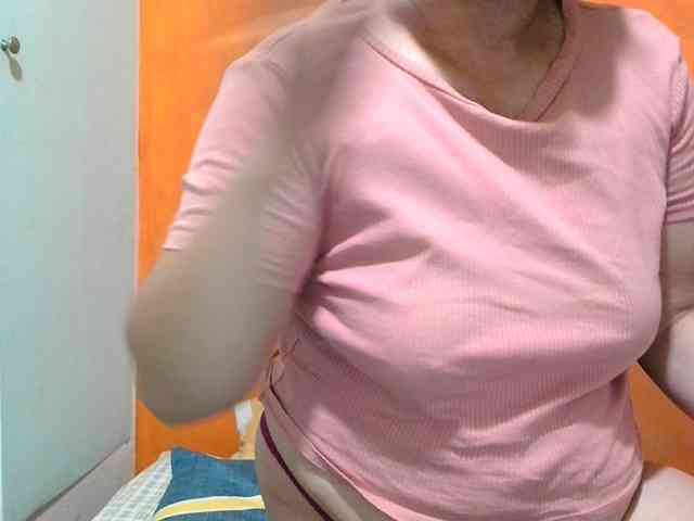 soffia-mae webcam
