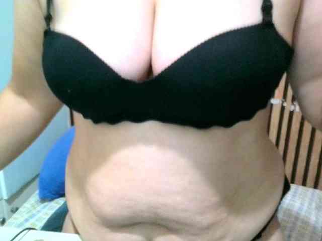 soffia-mae webcam