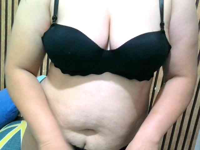 soffia-mae webcam