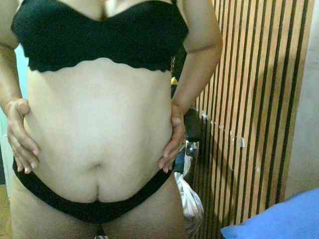 soffia-mae webcam