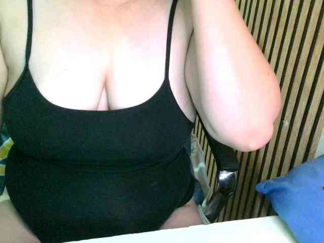 soffia-mae webcam