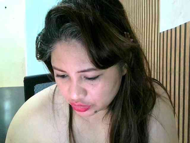 soffia-mae webcam