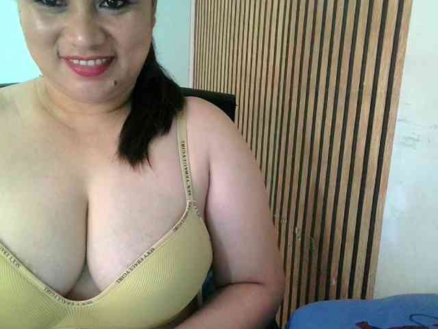 soffia-mae webcam
