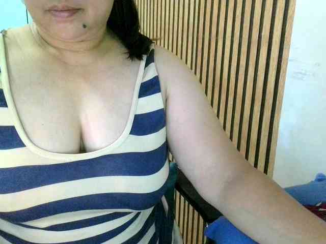 soffia-mae webcam
