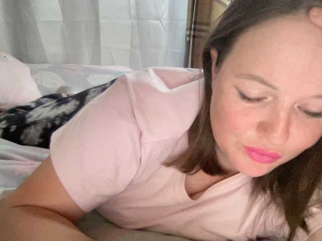 le modèle Natalii87 est en webcam porno dans un show sur le site bongacams, il possède les tags suivants: White/Caucasian,Brunette,Shaved