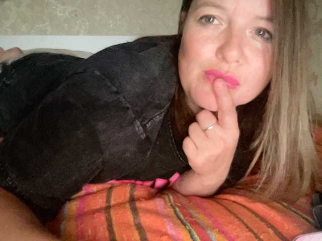 Natalii87, en directo ahora en BongaCams