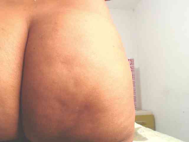 samy-brown webcam