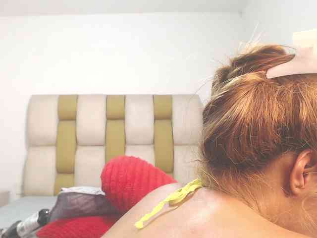 samy-brown webcam