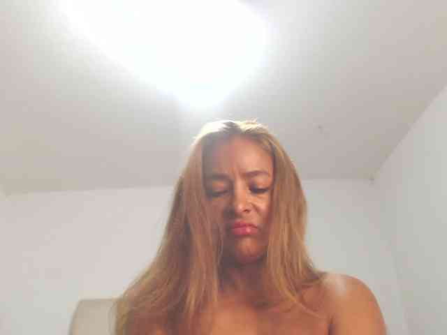 samy-brown webcam