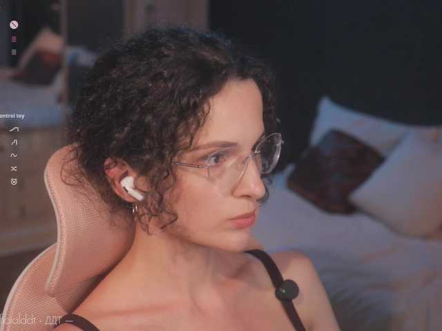 ARTA-live live cam on BongaCams