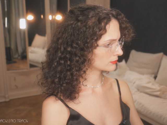 ARTA-live live cam on BongaCams