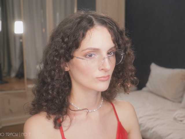 ARTA-live, live now on BongaCams