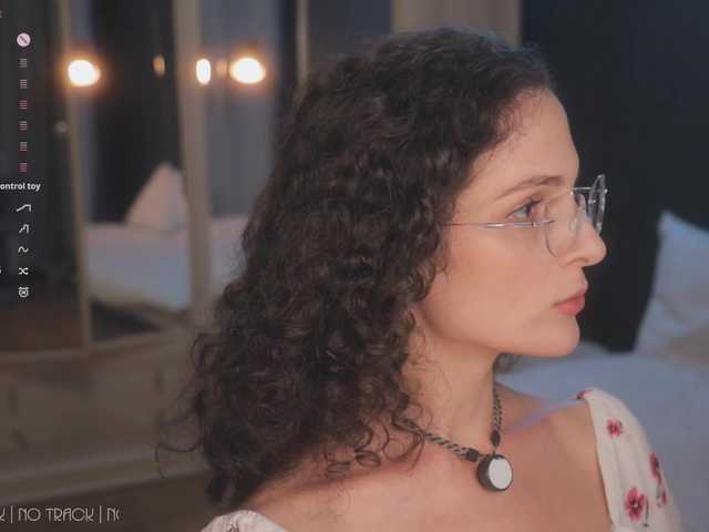 ARTA-live live cam on BongaCams
