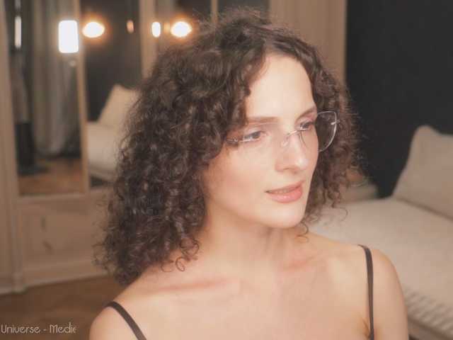 ARTA-live live cam on BongaCams