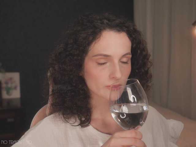 ARTA-live live cam on BongaCams