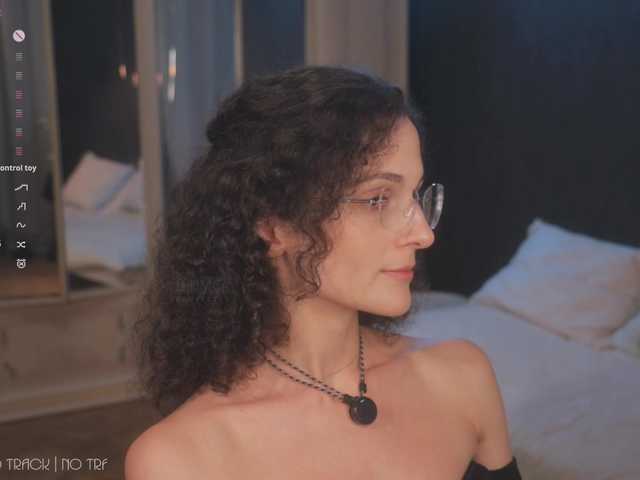 ARTA-live live cam on BongaCams