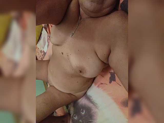Arlisaac live cam on BongaCams