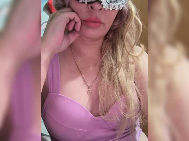 JesicaHouse live cam on BongaCams