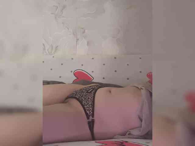 Jesicahouse's cam show statistics and live stream